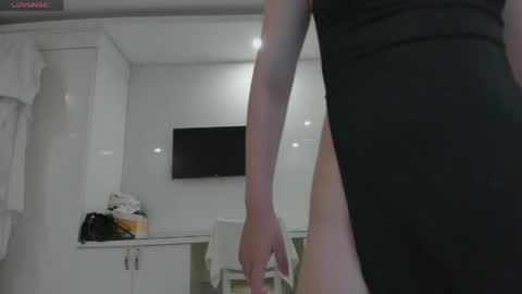 Yuki online show from 04/14/26, 11:05