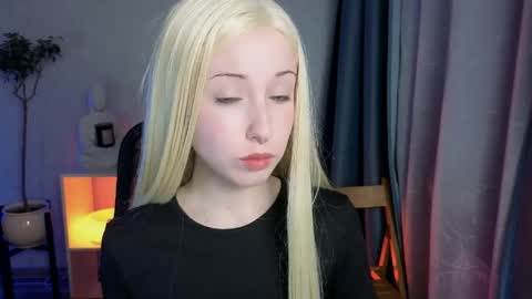 Misa online show from 04/15/26, 05:42