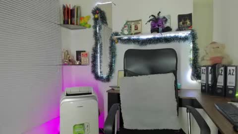 Snapshot of yukiodavis chatting on 12/06/24, 01:40 Yukio Davis online show from 12/06/24, 01:40