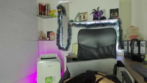 Snapshot of yukiodavis chatting on 12/06/24, 04:47 Yukio Davis online show from 12/06/24, 04:47