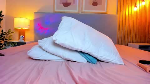 Yuliet online show from 01/20/25, 11:10