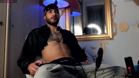 yulian 2811 online show from 12/21/24, 02:41