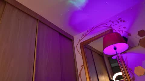 yulian 2811 online show from 02/17/25, 09:13