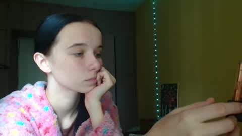 Yuliia online show from 09/18/25, 09:33