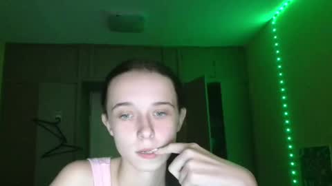 Yuliia online show from 10/10/25, 12:26