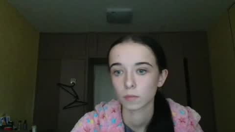 Yuliia online show from 10/13/25, 06:24