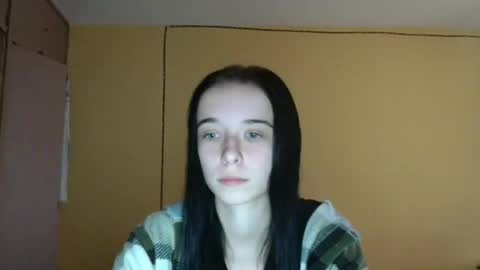 Yuliia online show from 10/23/25, 07:07