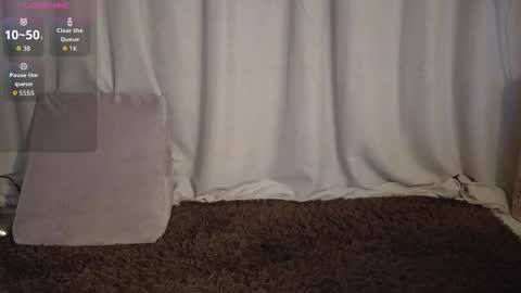 yuliethpetite online show from 02/24/26, 11:30