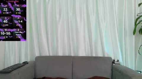 Snapshot of yuliethpetite chatting on 05/13/26, 02:14 yuliethpetite online show from 05/13/26, 02:14