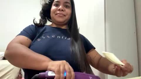 Yuli and SaraIndependent model online show from 10/13/25, 02:33