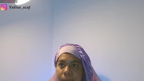 Snapshot of yulissa18 chatting on 05/25/26, 12:49 Yuli and SaraIndependent model online show from 05/25/26, 12:49