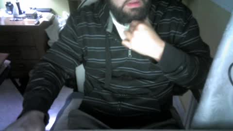 yulius_7 online show from 12/18/24, 05:10