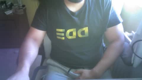 yulius_7 online show from 10/07/25, 08:55