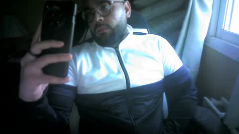 yulius_7 online show from 11/03/25, 07:42