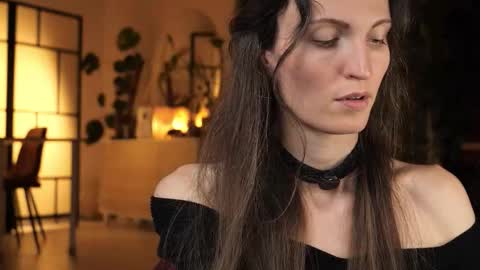 yulla dao online show from 11/19/25, 07:03