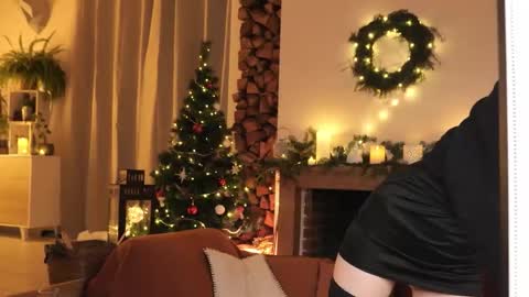 yulla dao online show from 12/13/25, 07:53