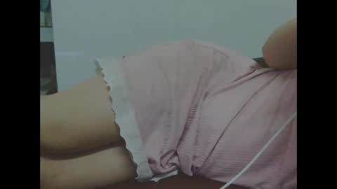 Snapshot of yumi123_ chatting on 10/25/25, 01:57 yumi123_ online show from 10/25/25, 01:57