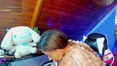 yumi_hanna online show from 01/07/26, 12:24