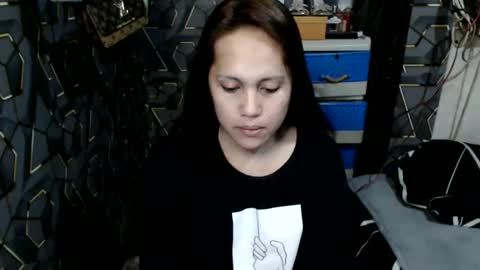 yumi online show from 01/13/26, 01:38