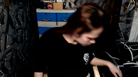 Snapshot of yumi_white chatting on 07/29/26, 01:42 yumi online show from 07/29/26, 01:42