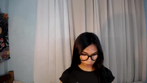 CALL ME YUMLEXX online show from 06/29/26, 10:15