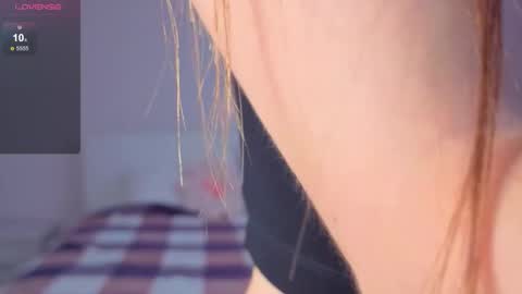 Yumi online show from 09/23/25, 04:48