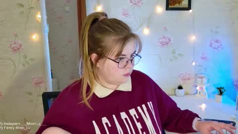 Polly online show from 11/03/25, 04:41