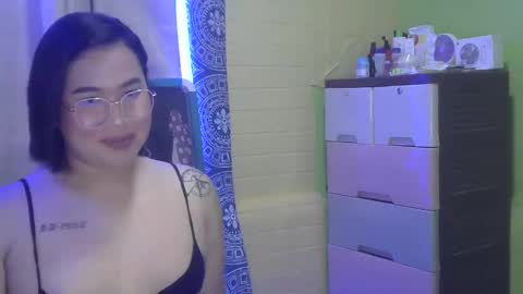 yummy_hardfucker online show from 01/30/25, 10:50