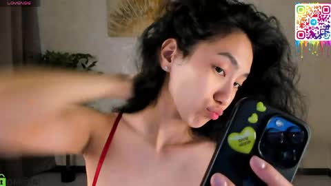 Snapshot of yummy_lamii chatting on 05/06/26, 03:46 Cindey online show from 05/06/26, 03:46