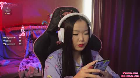 Snapshot of yummy_maya chatting on 02/12/25, 08:16 Chimi online show from 02/12/25, 08:16