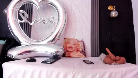 Snapshot of yummyduo chatting on 05/08/26, 11:04 Yummyduo online show from 05/08/26, 11:04