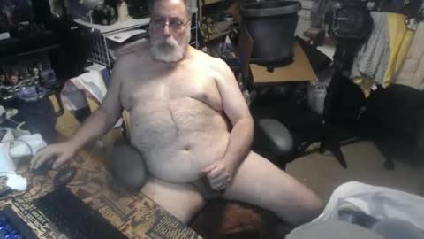 Snapshot of yummyflguy chatting on 06/15/26, 09:06 yummyflguy online show from 06/15/26, 09:06