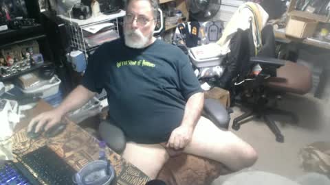 Snapshot of yummyflguy chatting on 06/17/26, 07:04 yummyflguy online show from 06/17/26, 07:04