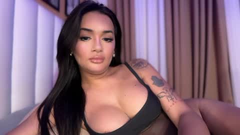 Goddes Renalyn online show from 11/16/25, 10:48