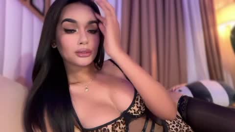 Goddes Renalyn online show from 04/21/26, 09:39