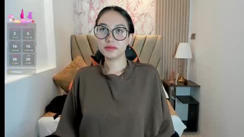 Yuna  online show from 09/26/25, 12:53