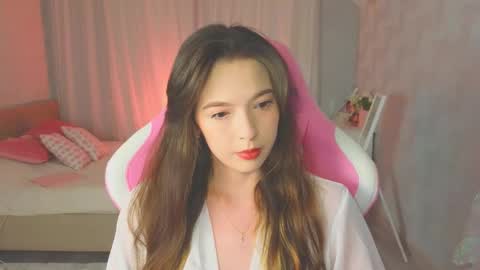 Snapshot of yuna_sunshy chatting on 09/16/25, 11:50 Yuna online show from 09/16/25, 11:50