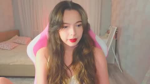 Snapshot of yuna_sunshy chatting on 10/09/25, 12:08 Yuna online show from 10/09/25, 12:08