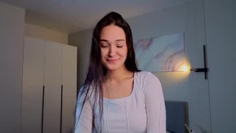 Yuna 3 online show from 04/08/26, 03:28