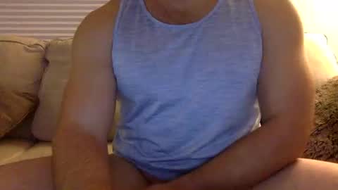 yung3587 online show from 11/08/25, 10:59