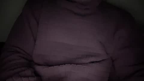 Snapshot of yungbull06 chatting on 02/11/26, 05:23 Yung Bull online show from 02/11/26, 05:23