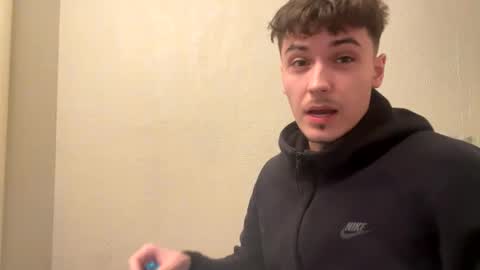 yungstudbev online show from 12/15/24, 08:47