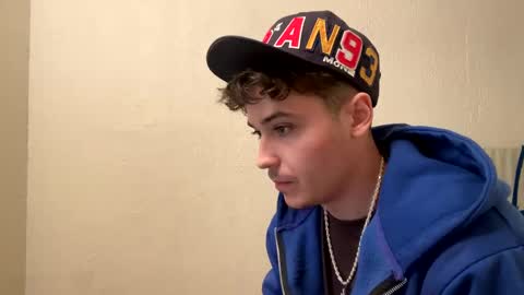 yungstudbev online show from 12/21/24, 10:51