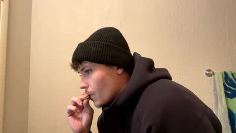 yungstudbev online show from 12/22/24, 11:20