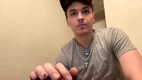 yungstudbev online show from 01/05/25, 10:29