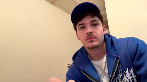 yungstudbev online show from 10/06/25, 05:54