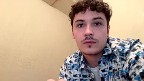 yungstudbev online show from 10/07/25, 05:32