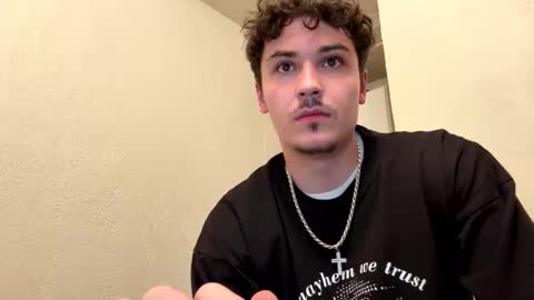 yungstudbev online show from 10/11/25, 07:40