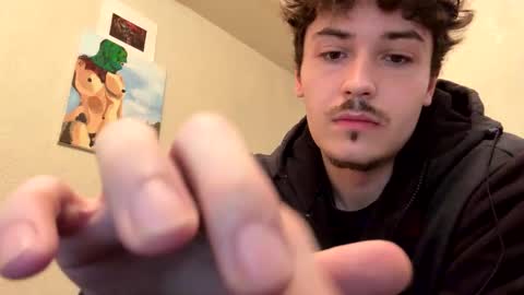 yungstudbev online show from 11/07/25, 08:42