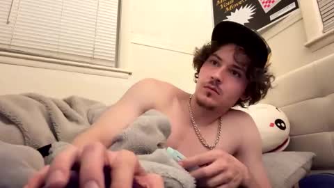 yungstudbev online show from 04/03/26, 04:43